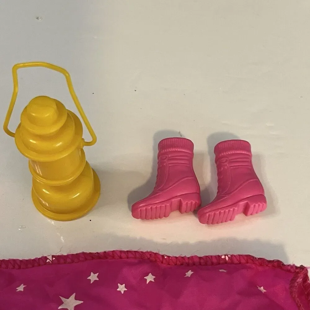 Vintage 1993 Mattel “Camp Barbie” #11074 Fashion Lot 6 Piece Set